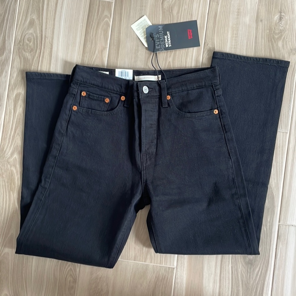 Levi’s wedgie straight leg jeans